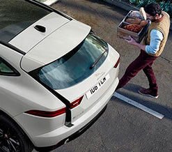 Powered gesture tailgate